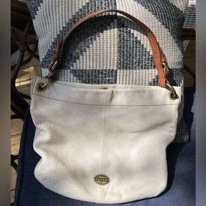 Fossil Cream Leather Shoulder Bag with Tan Brown Handle and Brass Hardware Y2K